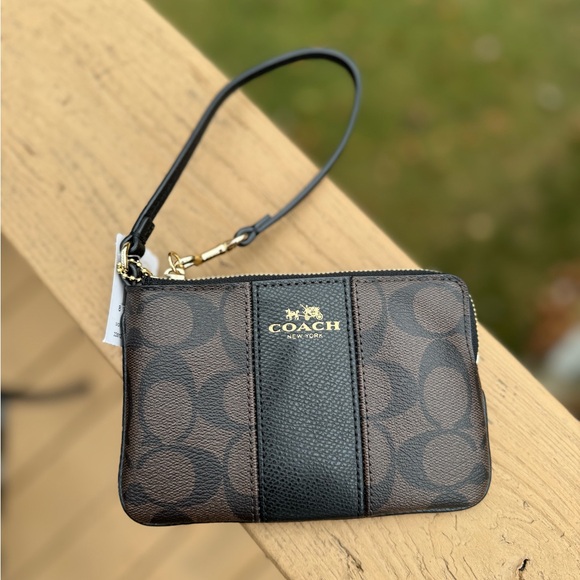Coach Handbags - Valentine’s Day gift….Coach Wristlet